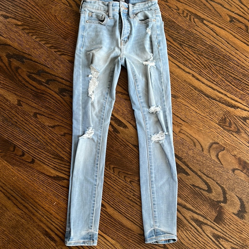 Great condition. Aeropostale skinny jeans.